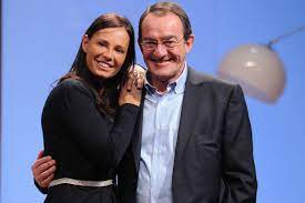 L'occasion pour l'ex présentateur du jt de gâter son épouse. Jean Pierre Pernaut And Nathalie Marquay Pernaut Dating Gossip News Photos