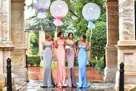 Además, puedes completar tu conjunto con nuestros complementos para vestidos de fiesta largos. Doll House Bridesmaid Dresses Frozen Gown Http Www Deerpearlflowers Com Bridesmaid Dresses From Doll House Bridesm Brautjungfernkleider Braut Brautjungfern