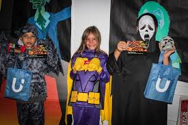 Top santa monica halloween results | result id: Santa Monica Pal Holds Annual Halloween Spooktacular Wednesday