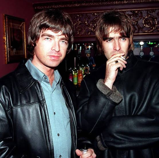 Rare Photos of Oasis's Liam and Noel Gallagher - Liam and Noel Gallagher Through the Years
