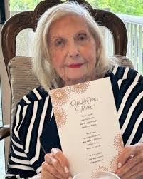 Barbara Steinberg's Instagram, Twitter & Facebook