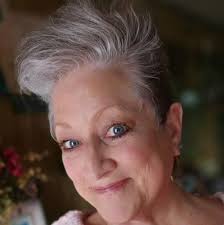 Can I travel with pre-made lunchables?