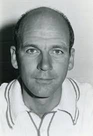 VALE NORM MAJORS We are sad to share that one of our Life Members, Norm  Majors, passed away yesterday. Norm was inarguably the greatest coach to  have served the Perth Redbacks. But