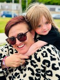 💖𝓣𝓾𝓮𝓼𝓭𝓪𝔂💖 It's that time again!!! 🙌🙌 💇‍♀️💇‍♀️ If you've been  following, you will know that I recently decided to try and grow my hair  out. 💖 I haven't had long hair in