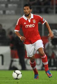 Pin De Justin Lui Em Soccer Ezequiel Garay Sobre Futebol Jogadores Do Benfica