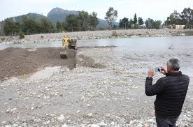 Kayip Buse Icin Dere Yatagi Kaziliyor Arama Calismalarinda Agva Deresi Nin Buse Ye Mezar Oldugu Suphesi Antalya Haberleri