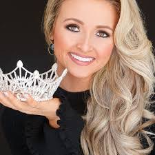 Tiarra Thompson's Instagram, Twitter & Facebook