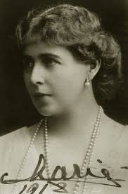 Queen Marie Of Romania Regina Maria A Romaniei Konigin Marie Von Rumanien Romanian Royal Family Queen Victoria Family Royal Beauty