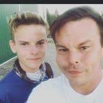 Noelle Harding's Instagram, Twitter & Facebook