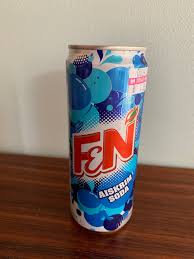 Add soda and mix gently. Brusbloggen F N Aiskrim Soda Denne Ble Shoppet Pa Malaysia Av