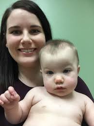 Making glow ghosts now. I'll take them to pediatrician office 👻