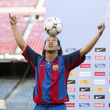 Duas vezes eleito o melhor do mundo pela fifa. Fc Barcelona Define Ronaldinho With An Emoji Facebook