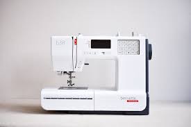 Les machines bernina sauront vous apporter qualité et robustesse. Bernina Machines University Of Sewing At The Tailored Fit Bloomington In 47404