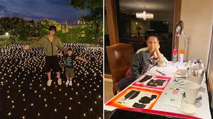 Salman khan and shahrukh khan together at salman khan's house galaxy. 21 Pictures That Will Take You Inside Shah Rukh Khan S Luxurious Home Mannat In Mumbai Gq India