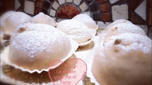 Le tette delle monache sono un dolce tipico di altamura. Tette Delle Monache Soffici E Golose Youtube