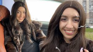 陌生人在帮助修理后在车里大量出现在我的脸上 - 疯狂的公共 CUMWALK