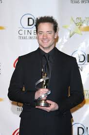 Впрочем, уход из популярного проекта и кардинальные изменения внешнего вида не поставили крест на. Brendan Frejzer I Eshe Chut Chut