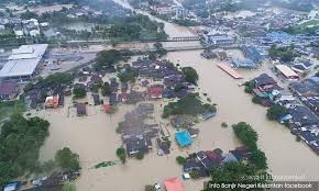 Ketua sekretariat jawatankuasa pengurusan bencana negeri lt kol (pa). Malaysiakini 16 000 Mangsa Banjir Di Kelantan Terengganu
