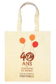 Tous les styles de meubles et déco sont chez maisons du monde ! Outils2