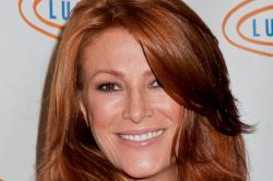Everhart Gives Birth To Son