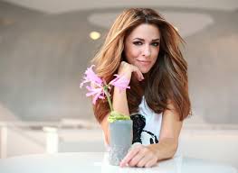 Mandekić) ist eine deutsche sängerin und schauspielerin. Vanessa Mai So Will Sie Heiraten Heiraten Hochzeitskleid Hochzeit