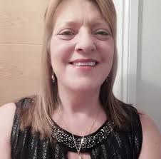 The power of fb...I'm looking for a Karen Murphy. Had parcel delivered but  definitely not this Wallace Gardens. Neighbour thought it was supposed to  me at 48 so that's where the parcel