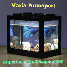 Ikan komet masuk dalam daftar jenis ikan hias terindah air tawar yang cukup banyak digemari. Jual Aquarium Mini Block Lego Black2 Led Akuarium Ikan Hias Cupang Terbaru Juni 2021 Blibli