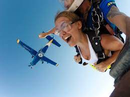 Cost of accommodation in australia. Skydiving In Australia The Ultimate Bucket List Experience Where S Mollie