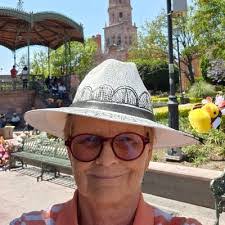 Edgar Tinoco's Instagram, Twitter & Facebook