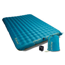 Best Air Mattress For 2020 Soundasleep Rei And More Compared Air Mattress Camping Air Mattresses Camping Mattress