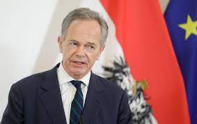Erste bank der oesterreichischen sparkassen ag). Andreas Treichl Wikipedia