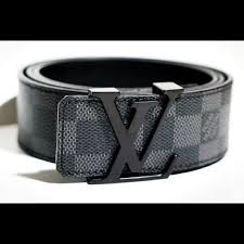 #luxurysafes #luxury #luxurylifestyle #bespokejewerly #fineart #craftsmanship #luxurybrands #jewels #jewerly #menjewerly #womenjewerly #louisvuitton #louisvuittonjewels Looking For The Lv Men S Belt In Black Louis Vuitton Gurtel Gurtel Gurtel Herren