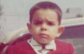 Eugenio derbez asegura que le duele mucho escuchar historias de padres y madres, sobre todo compañeros del ambiente artístico, que impiden a la otra parte ver a sus hijos porque es el peor. Provoca Burlas Foto De Eugenio Derbez De Cuando Era Nino La Opcion De Chihuahua
