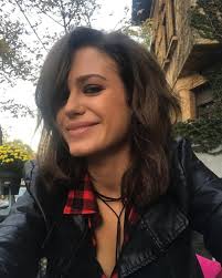 A urmat cursurile liceului de arte ionel perlea din slobozia. Poza 8 Michaela Prosan Cea Care O JoacÄƒ Pe Sonia In Sacrificiul Face DezvÄƒluiri Picante A FÄƒcut Sex In Mare S A Uitat La Filme Pentru AdulÈ›i È™i A Fost Pe O