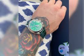 Cowboy cerrone is almost one of those guys that needs something big to fight for. how to watch the conor mcgregor fight. Spotted Conor Mcgregor With A Stunning Green Patek Philippe 5905p