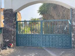 Tomás gimeno aparece en varias cámaras entre las 21:30 y las 23:15 horas. Kx0qyknvindtsm