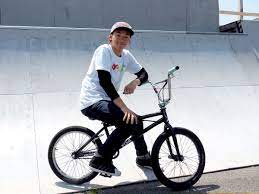 Jun 23, 2021 · bmxの男子レーシングには笠岡市出身の長迫吉拓選手、女子フリースタイル・パークには岡山市在住の大池水杜選手、男子フリースタイル・パーク. ã‚¸ãƒ£ãƒ³ãƒ—å°å‰ã«ç«‹ã¤ä¸­æ'è¼ªå¤¢é¸æ‰‹ å²¡å±±çµŒæ¸ˆæ–°èž