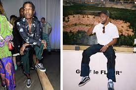 A random doodle drawn by founder paul van doren, and originally referred to as the jazz stripe. today, the famous vans sidestripe has become the unmistakable—and instantly recognizable—hallmark of the vans brand. Sazrijevati Kuglanje Puska Asap Rocky Vans Old Skool Checkerboard Druyogawithsuecheese Com