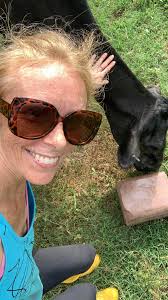 Veterinarian for cattle examination and treatment?