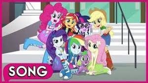 Right in front of me tells the story of carly, who gets a second chance to a romance with her college crush.but, she is not sure how she should proceed with it, so she takes the help of her new friend nick who works as a chef in a restaurant. Right There In Front Of Me My Little Pony Friendship Is Magic Wiki Fandom