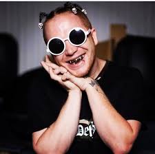 If u print & frame this u love me