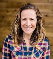 Allie Warnick's Instagram, Twitter & Facebook