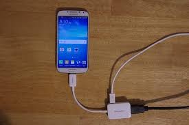 How To Connect Any Phone Or Tablet To Your Tv Using Usb Smartphone Hacks Android Phone Hacks Iphone To Tv