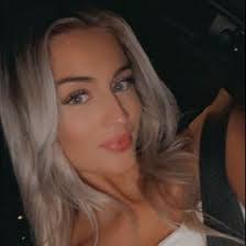 Lacy Bauer's Instagram, Twitter & Facebook