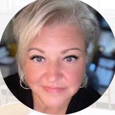 Tammy Hicks's Instagram, Twitter & Facebook