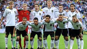 News, die nächsten spiele und die letzten begegnungen von deutschland sowie die zuletzt eingesetzen spieler. Wm 2010 Deutsche Mannschaft Spater Sieg Fur Klinsmann Sport Sz De