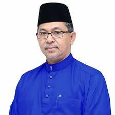 Yab menteri besar merangkap pengerusi perhubungan umno negeri perlis menerima penyerahan borang keahlian umno dari bekas timbalan ketua bahagian pkr padang besar iaitu en. Perlisaktif Rasmi Dato Seri Azlan Man Dilantik Facebook
