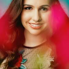 Hannah Bell: Full band performance