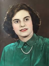 Diane Hakes's Instagram, Twitter & Facebook