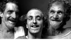 Hi all! I just wanted to introduce myself and share a photo I took😁I'm the  one in the middle My name is Ralph